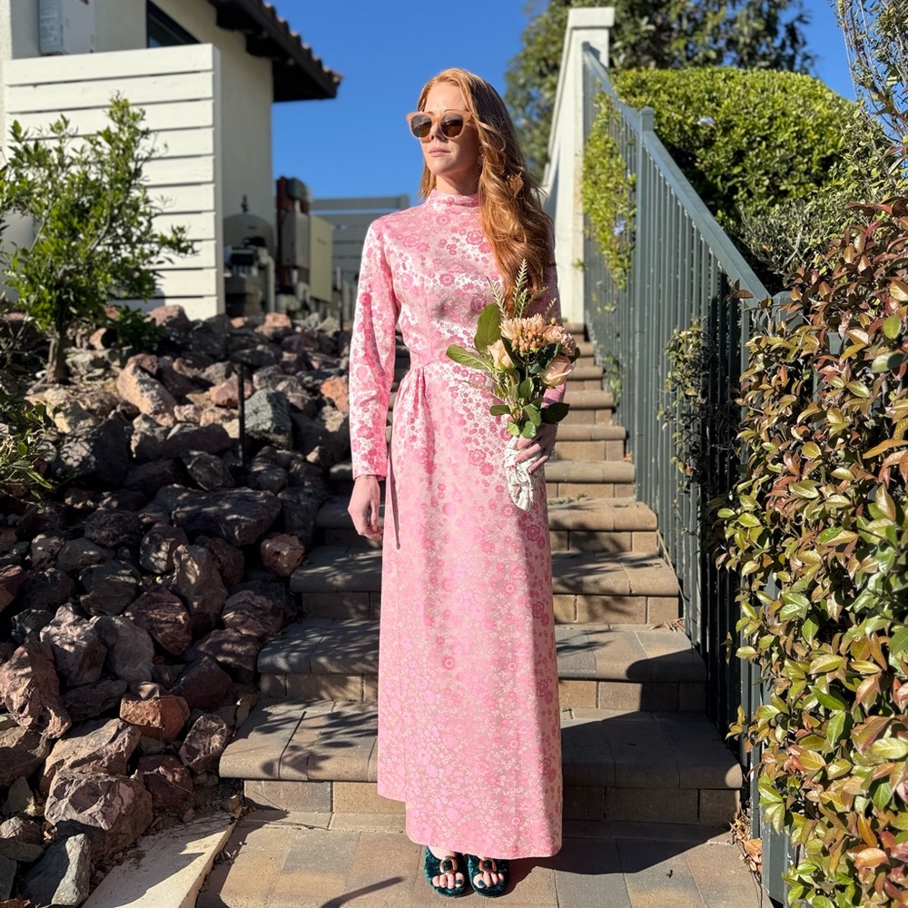 Elegant Pink Floral Maxi Dress